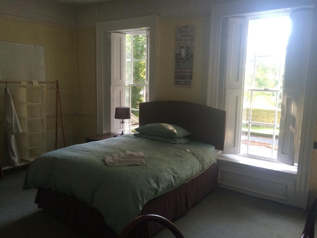 Harmondsworth Hall Guest House West Drayton  Ruang foto